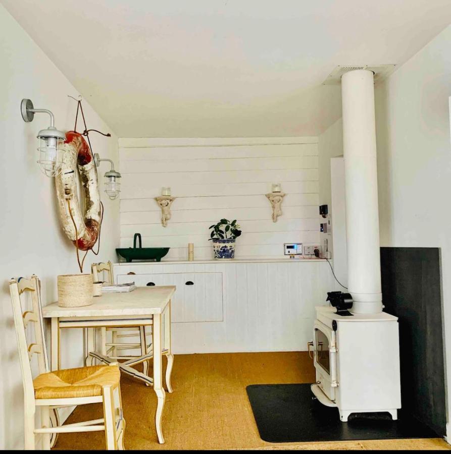 A Unique, Off-grid Eco Friendly House. * Wolferton (King's Lynn)